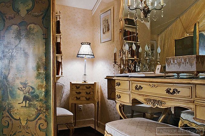 Royal interior