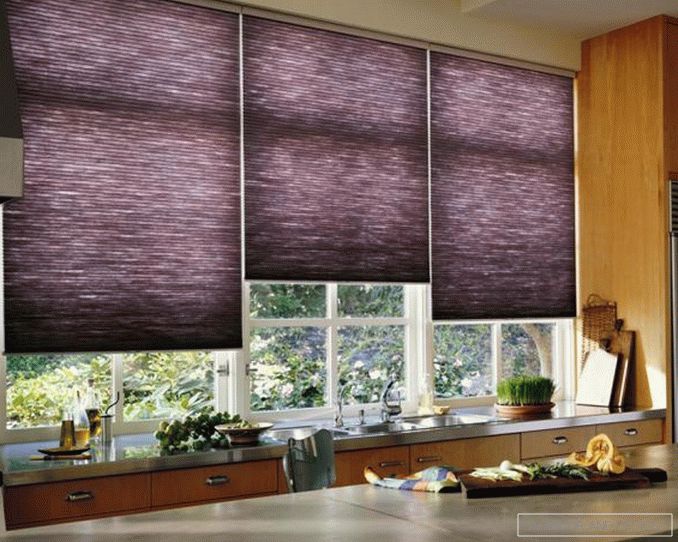 Design curtains for the hall, kitchen and bedroom