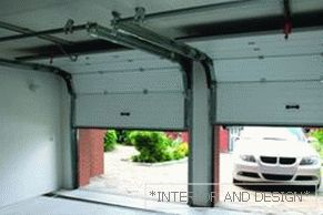 Garage doors with their own hands