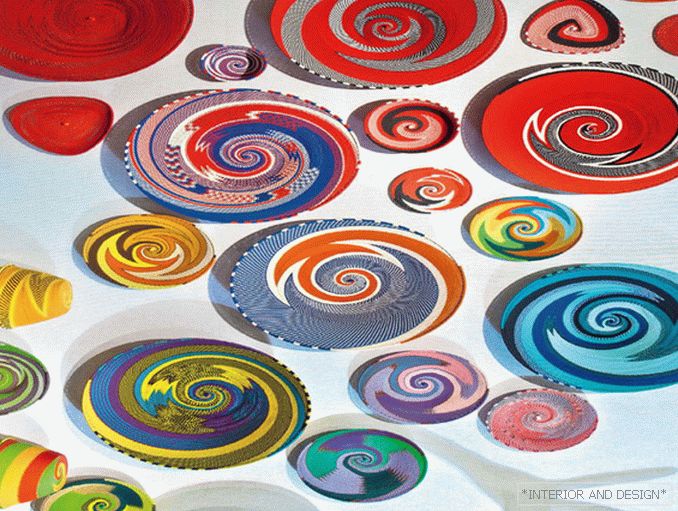 Where are many wild monkeys