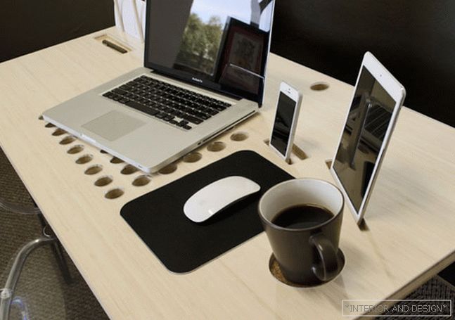 Computer tables