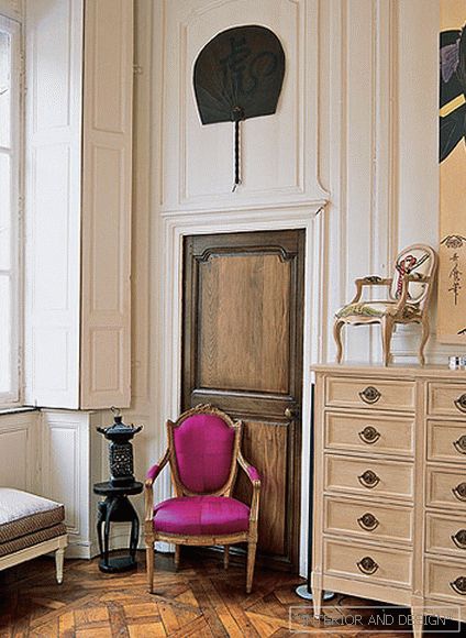 Scale in the interior