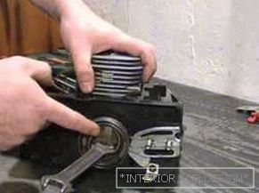 Repair chainsaw do-it-yourself