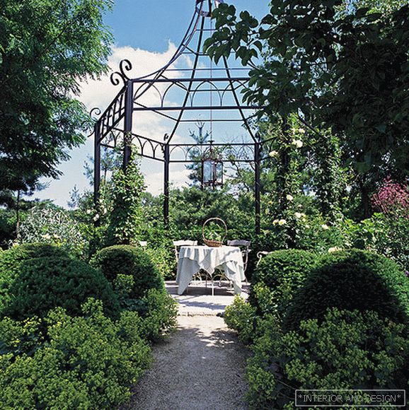 Garden for romance