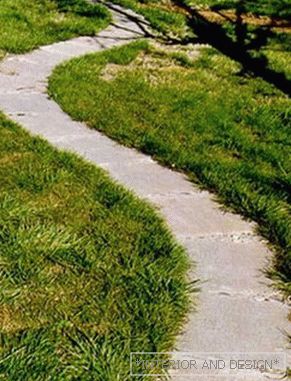 Garden paths made of concrete