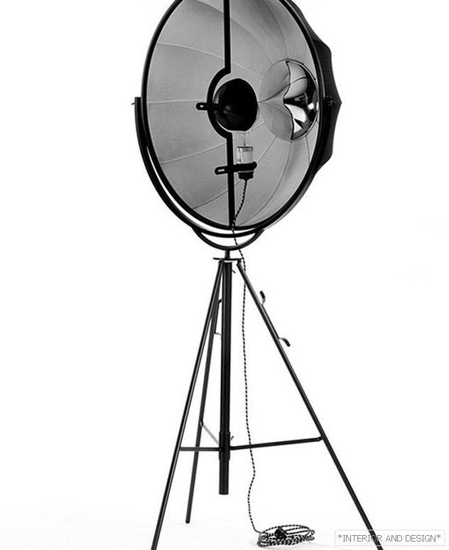 Centenary light: new pallucco floor lamp