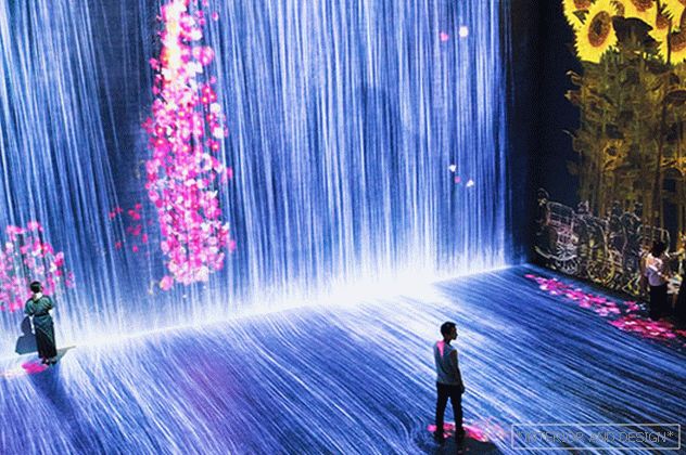 Teamlab: an extreme installation