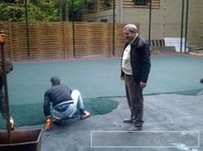 Laying rubber crumb do it yourself