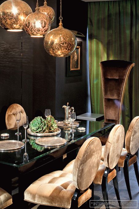 In the black and black room